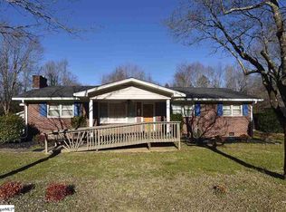 108 Leona Dr, Greer, SC 29651