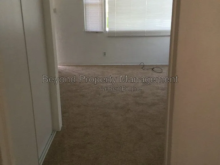 2153 Drescher St — Photo 8