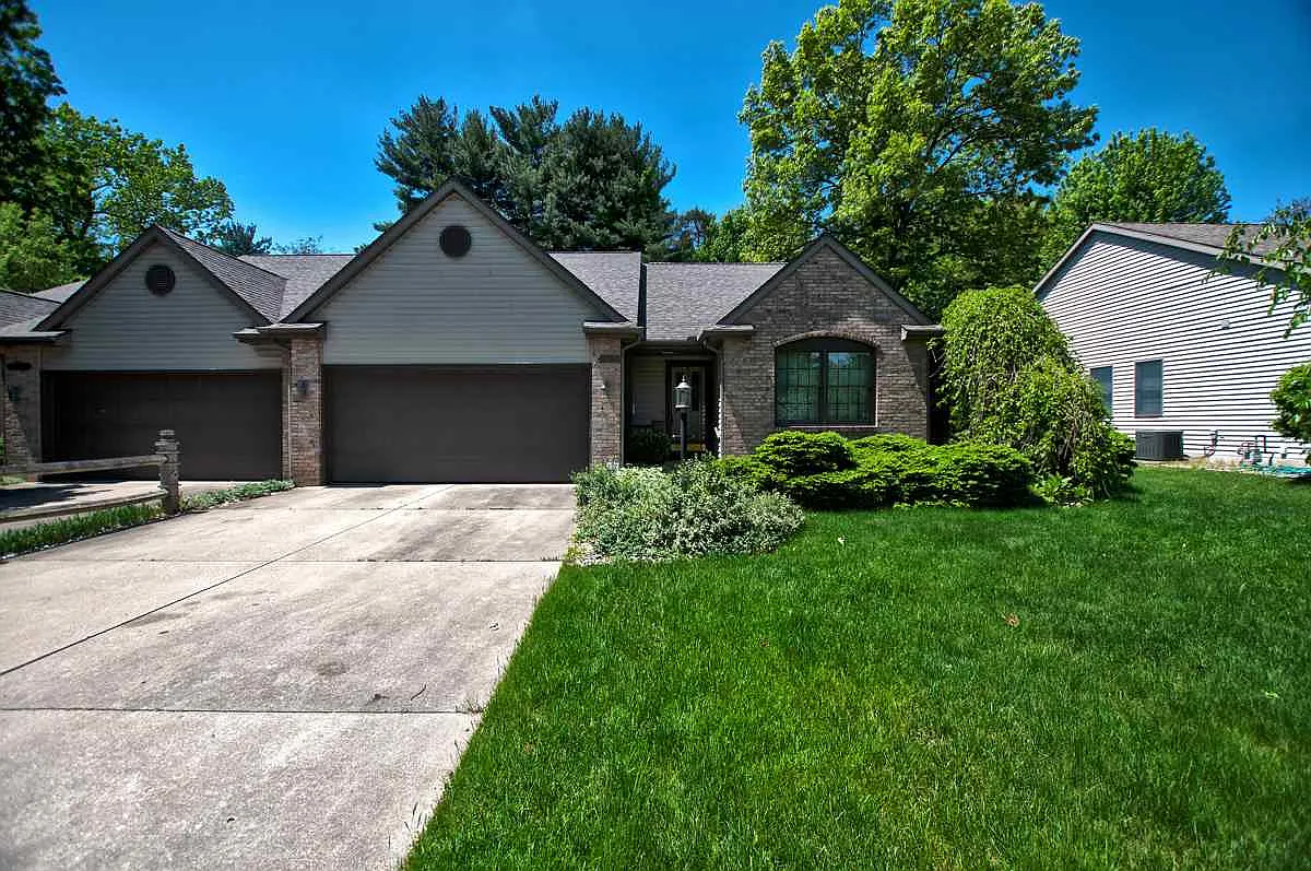 1527 Stone Ct photo 1