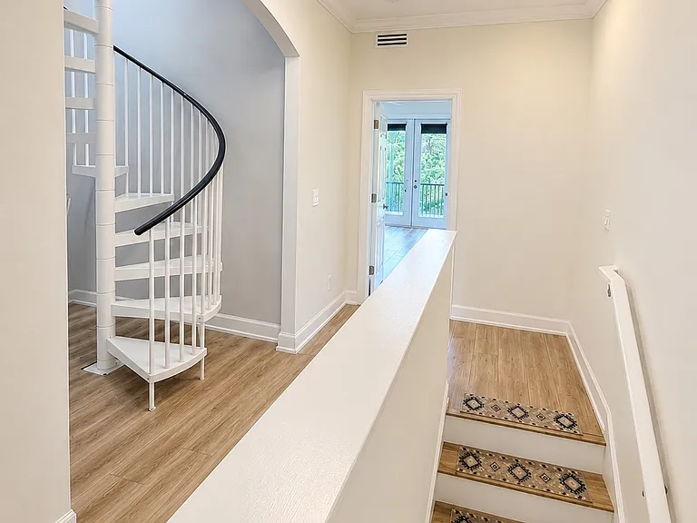 630 3rd Ave S — Photo 13