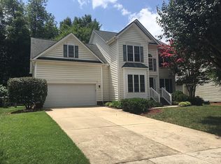 402 Pembroke Ln, Waxhaw, NC 28173