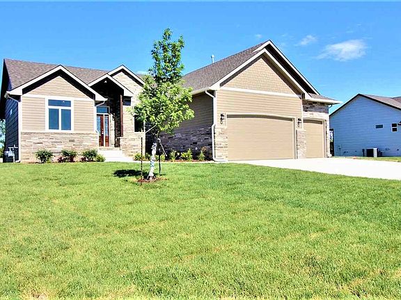 2413 S Spring Hollow St, Wichita, KS 67228 | MLS #590613 ...