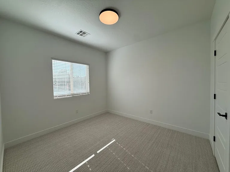 3244 S 240 W — Photo 22