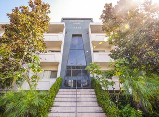 13860.5 Burbank Blvd #26, Van Nuys, CA 91401