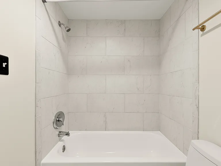 2114 N St NW #15 — Photo 22