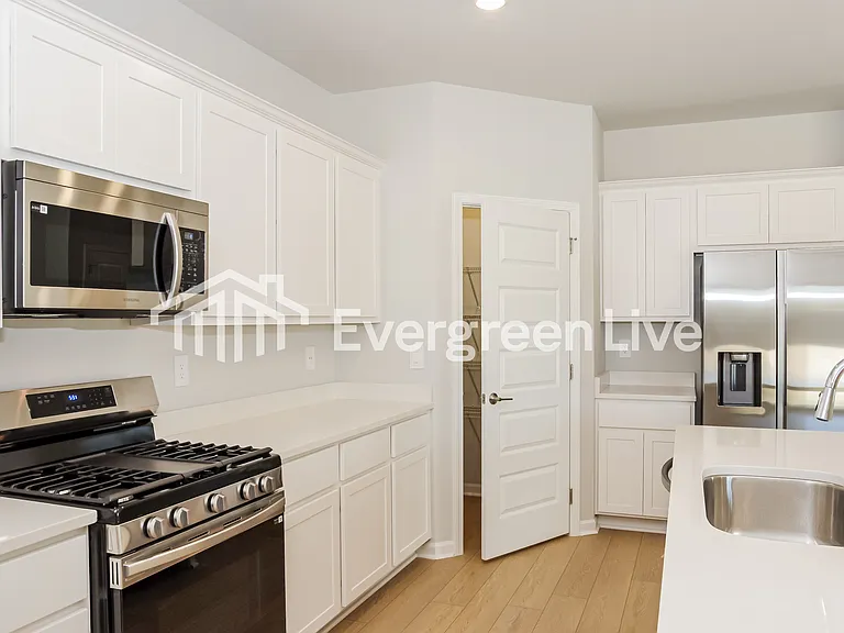 14797 Mountain Stream Dr — Photo 6