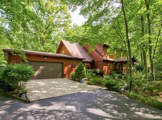 3891 E Old Pine Trl, Midland, MI 48642