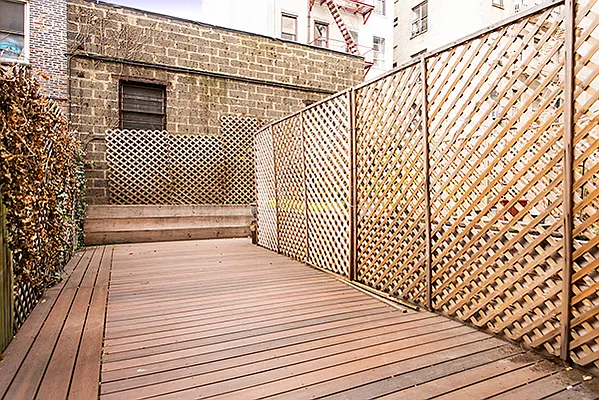 Rented by Weinstein Realty Group | media 7