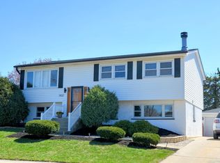 7437 165th St, Tinley Park, IL