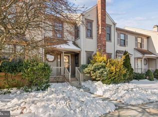 14 Merlot Ct, Marlton, NJ 08053