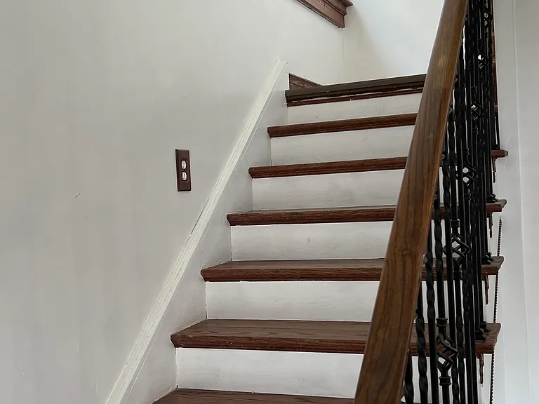 112 Etna St — Photo 17