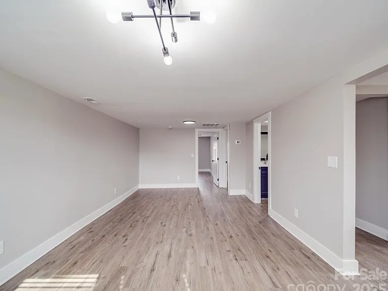 903 W End Ave #905 — Photo 8