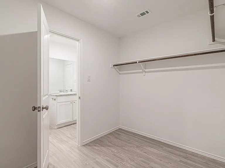 6406 Kemper Pl — Photo 37