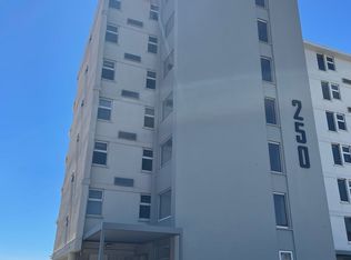 250 Shore Rd APT 1E, Long Beach, NY 11561