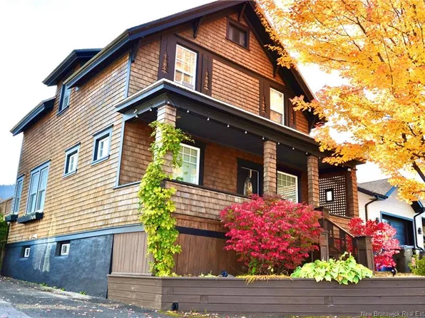 12 Duncan St, Campbellton, NB E3N 2K4