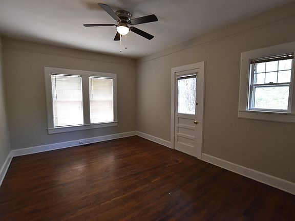 3rd image of 1006 Greenwood Ave NE APT 07