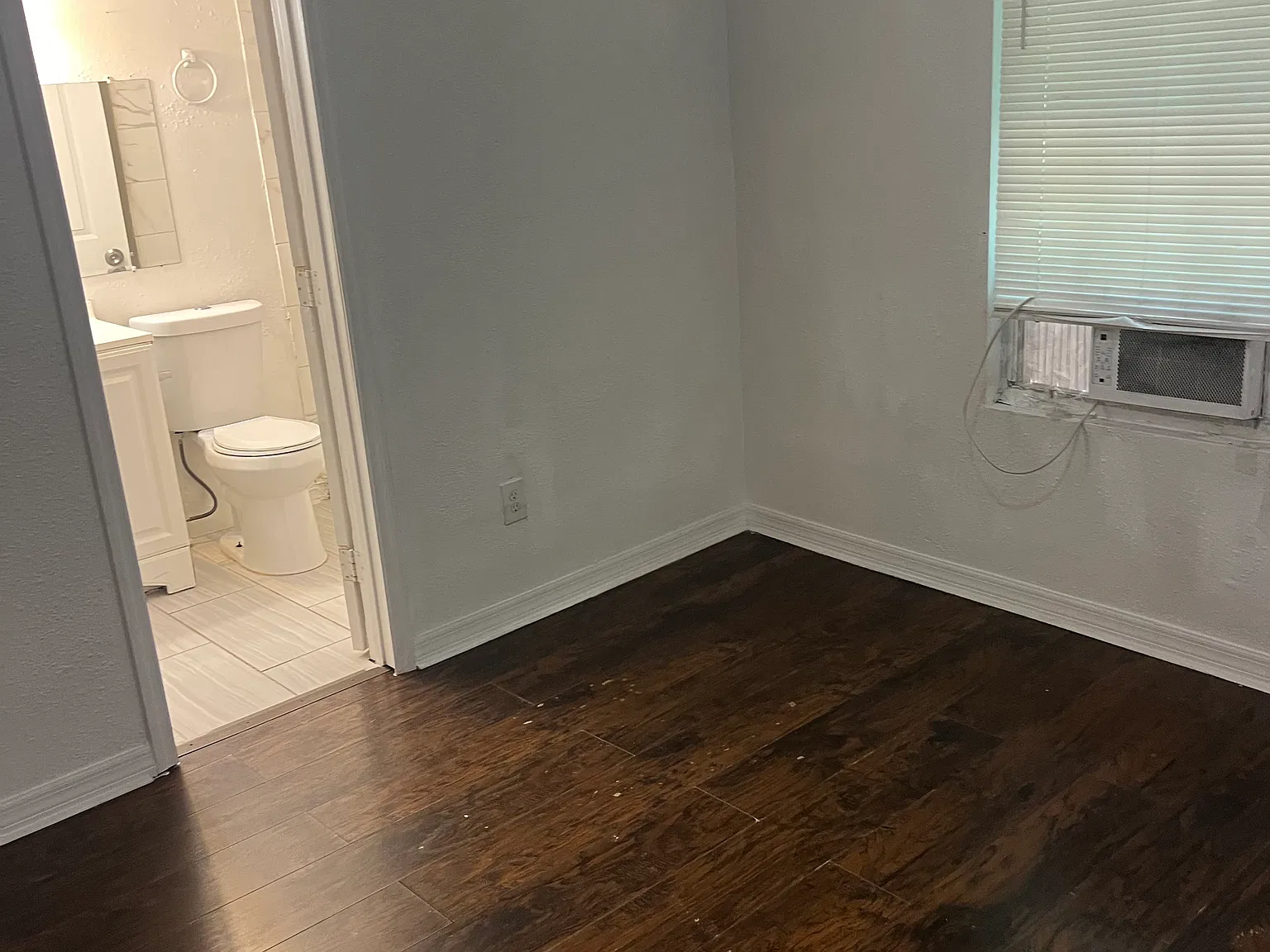 4 bed, 1200 sqft, $1,300 — Photo 4