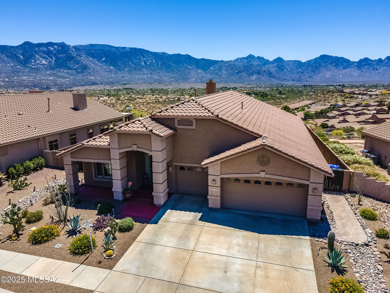39299 S Mountain Shadow Dr, Saddlebrooke, AZ 85739 | Zillow