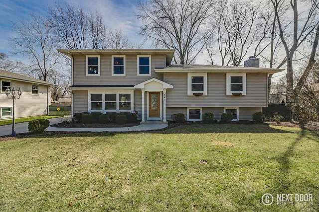 340 Robin Hill Dr photo 1
