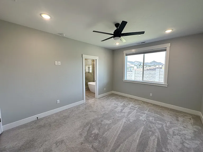 2285 Estate Ave — Photo 25