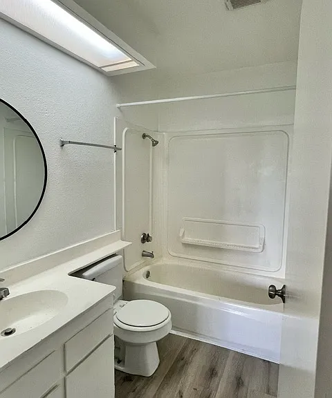 1148 N Chicago St #9 — Photo 6