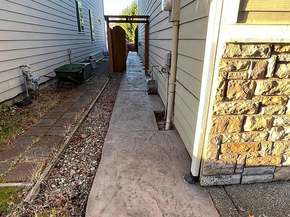 5th image of 17712 106th St E