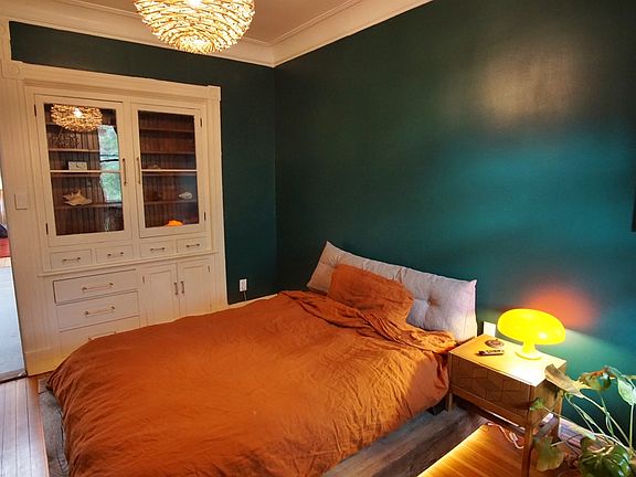 4th image of 225 N Pearl St #3