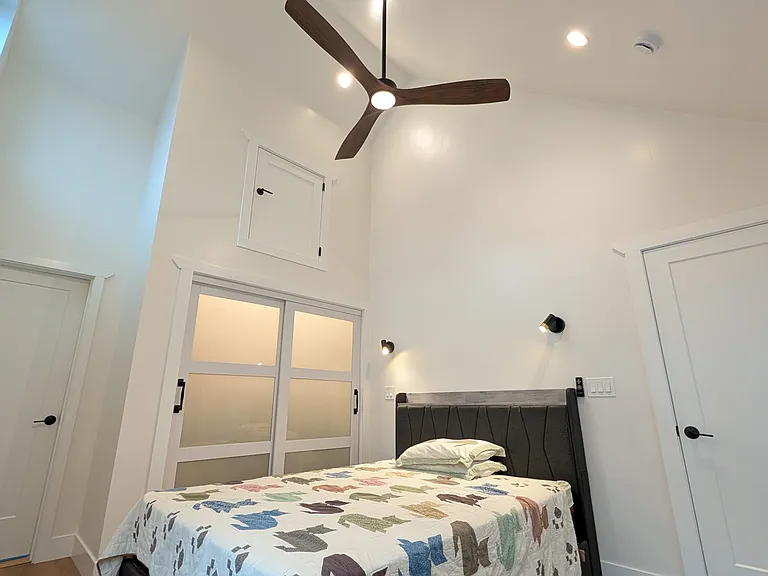 W San Fernando St — Photo 12