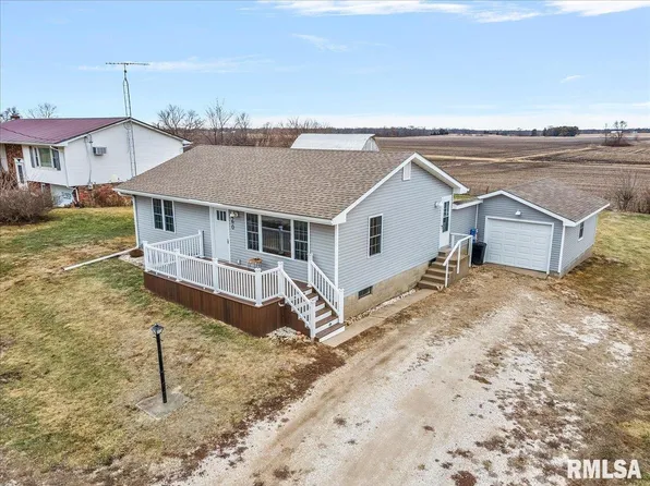 460 Bluegrass St, Pittsfield, IL 62363