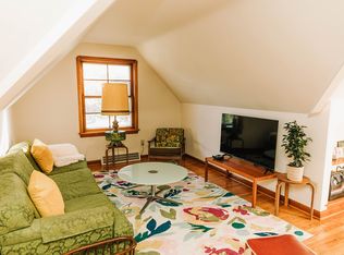 10516 Clifton Blvd, Cleveland, OH 44102