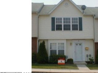 104 Georgetown Sq, Martinsburg, WV 25401