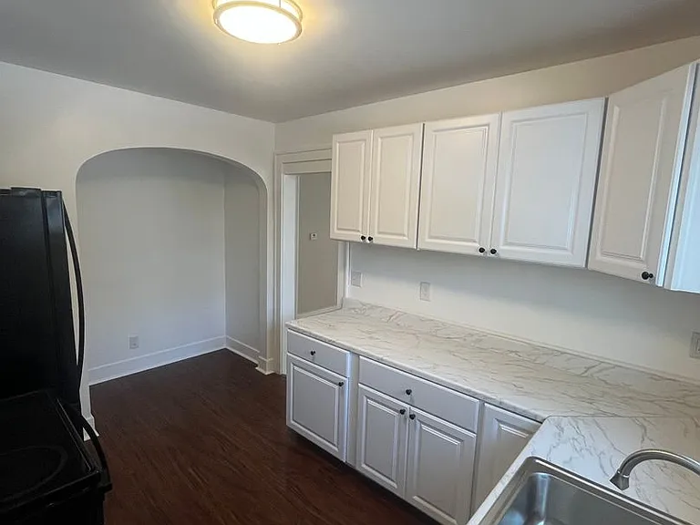 459 N Winton Rd — Photo 6