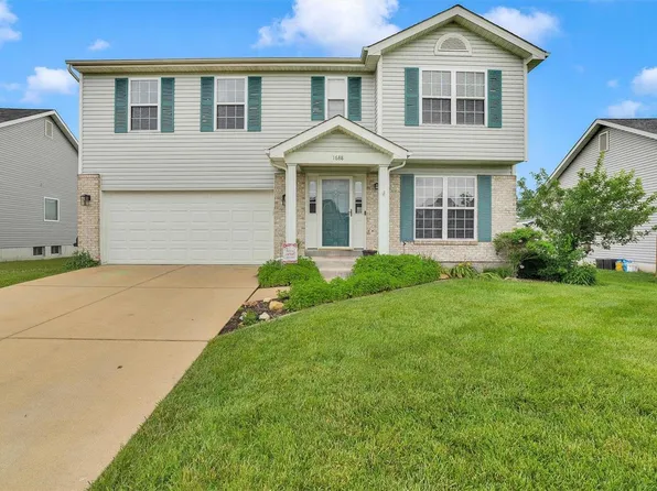 1688 Westlake Cir, Pacific, MO 63069