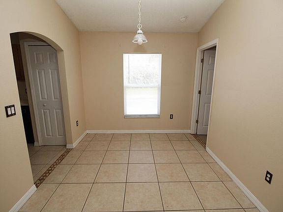 4th image of 1703 Nanton St NW