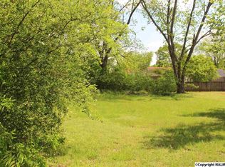 Washington St, Athens, AL 35601