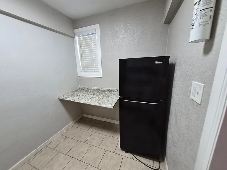 115 Caldwell St #1 — Photo 5