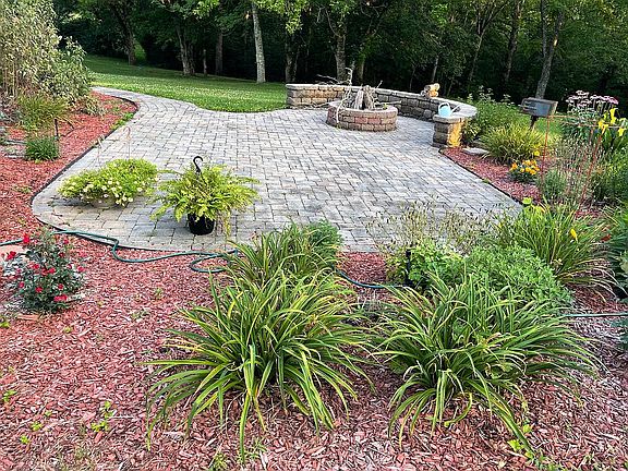 3rd image of 714 Pow Camp Rd