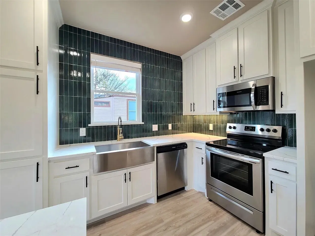 721 W Munson St; Denison 75020 - 1 — Photo 2
