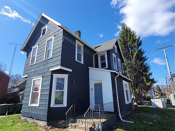 5th image of 949 Fulton Rd NW