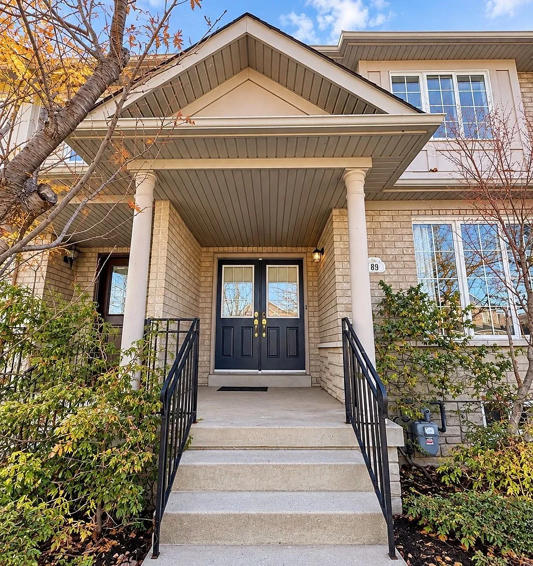 3 bed, $3,350 — Photo 1