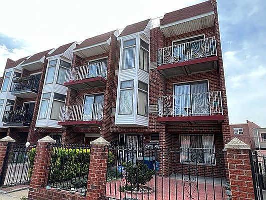 1st image of 50-40 44th St #2
