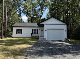 959 Mattox Ave, Colonial Beach, VA 22443