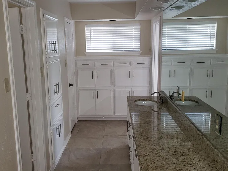 3016 Overton Park Dr W — Photo 21