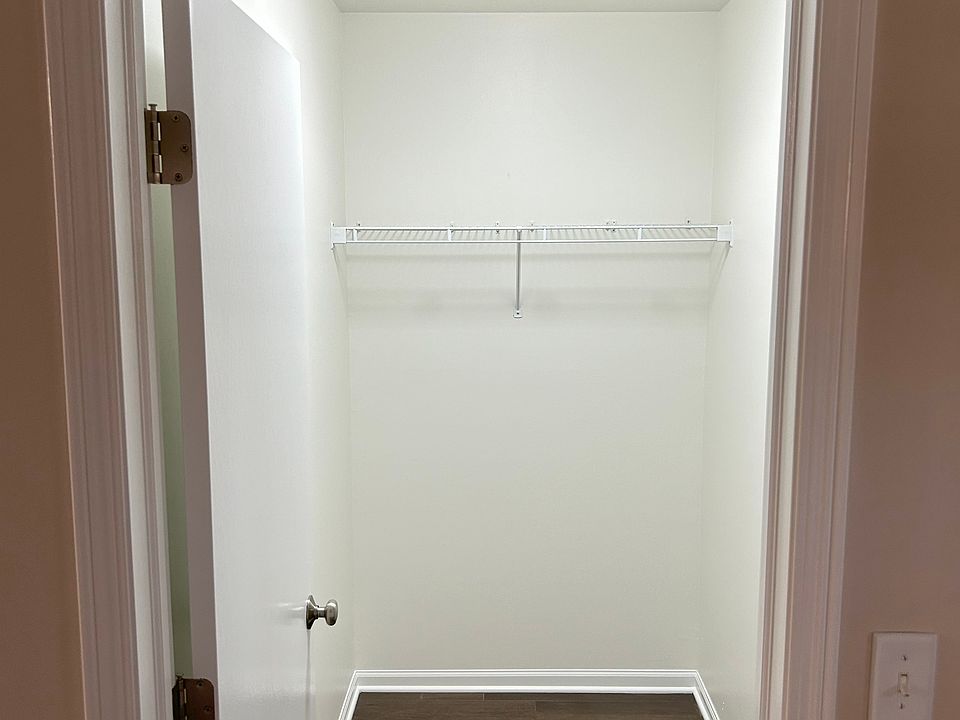 entrance closet/storage