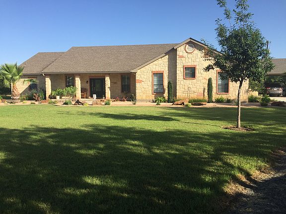 3rd image of 215 Acacia Dr N