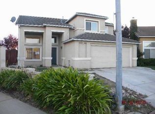 998 Chamise Dr, Salinas, CA 93905