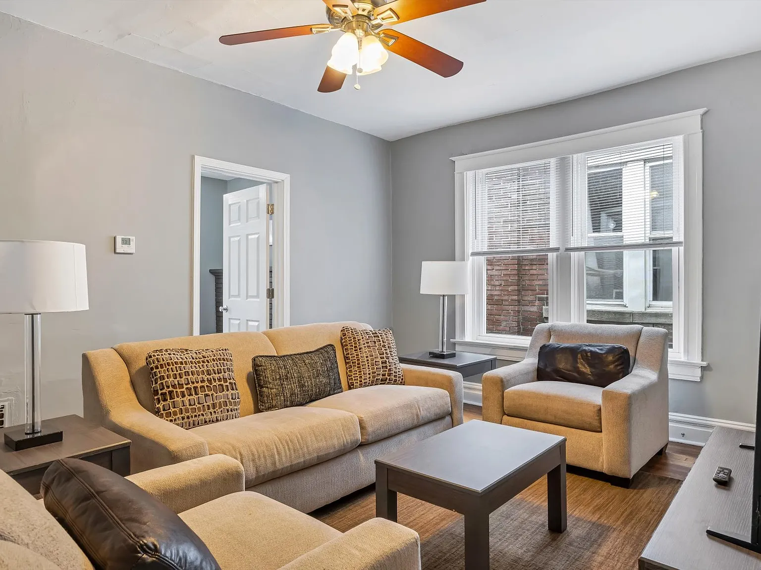 2 bed, 1300 sqft, $1,200 — Photo 1