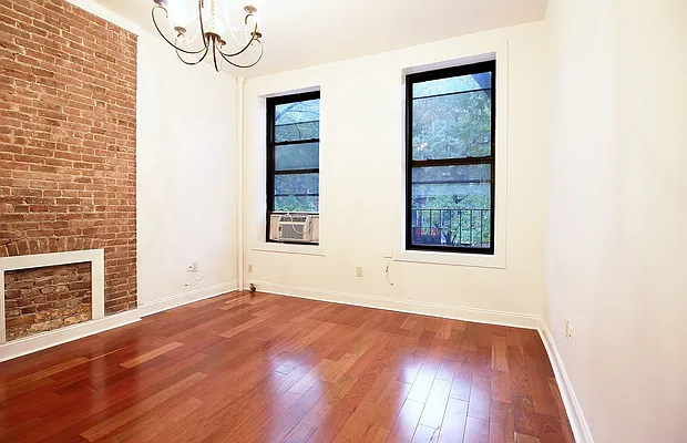 Rented by Julianna Realty Corp | media 9