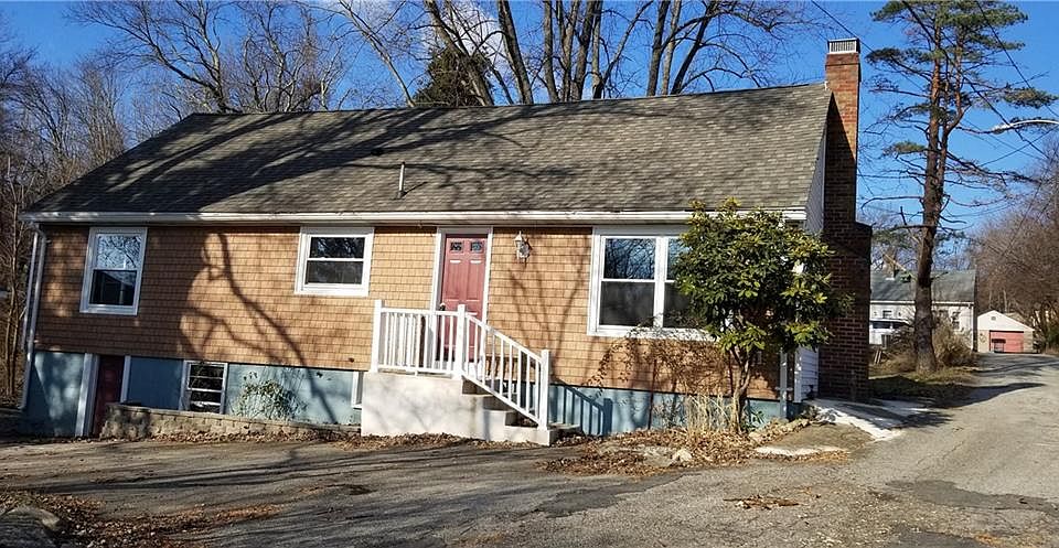 1st image of 186 Simmonsville Ave