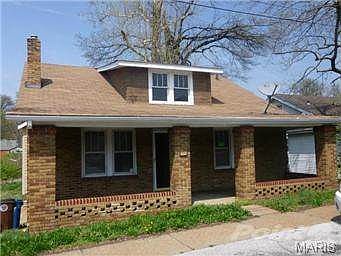 1st image of 129 Hereford Ave